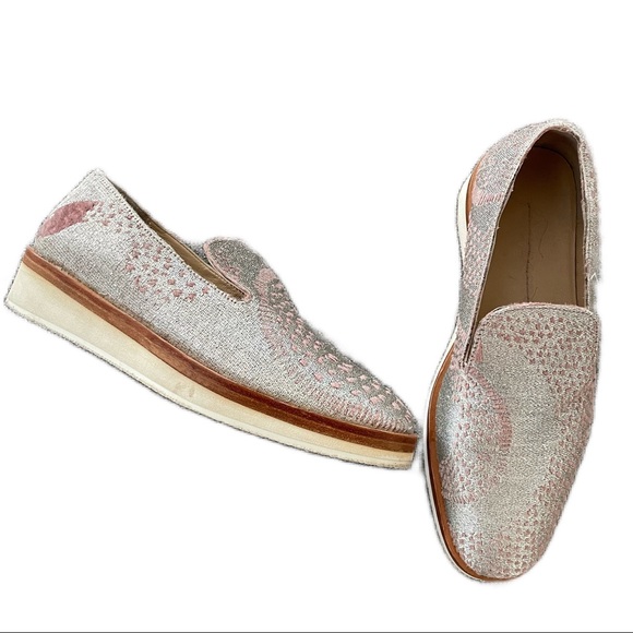 FREE PEOPLE ‘Snake Eyes’ Metallic & Velvet Slip-On Loafer Women’s Size 7.5 - Picture 2 of 12